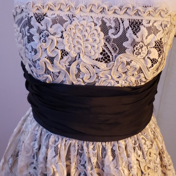 Betsy Johnson dress - Picture 2 of 8